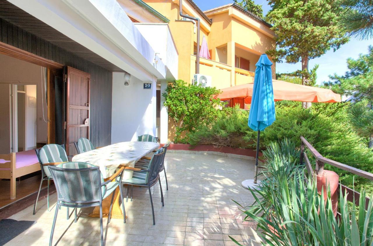 Apartments Olea Baška Exteriör bild
